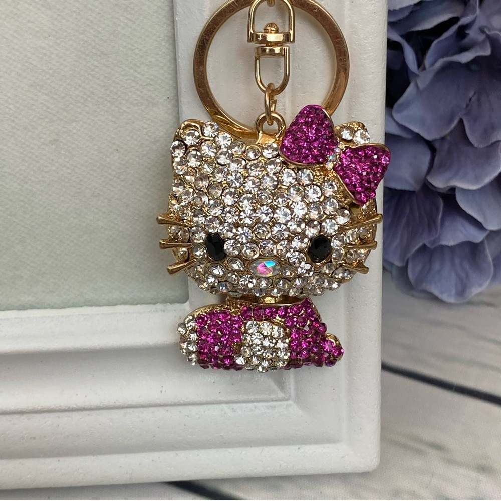 Hello Kitty with Deep Pink Crystal Dress & Bow Keychain Charm - Picture 3 of 11